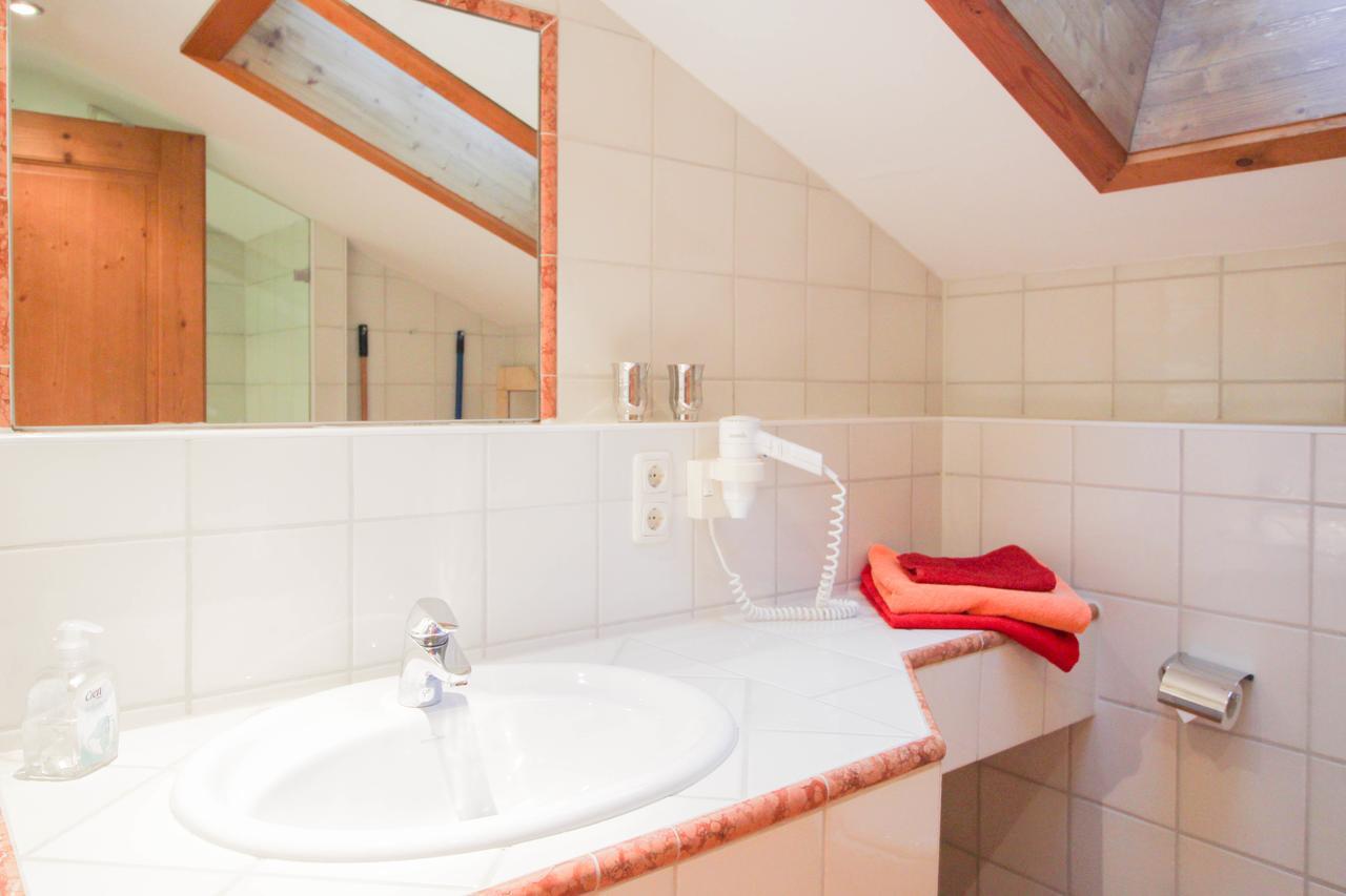 Apartments- Und Ferienhaus Anton Гармиш-Партенкирхен Екстериор снимка