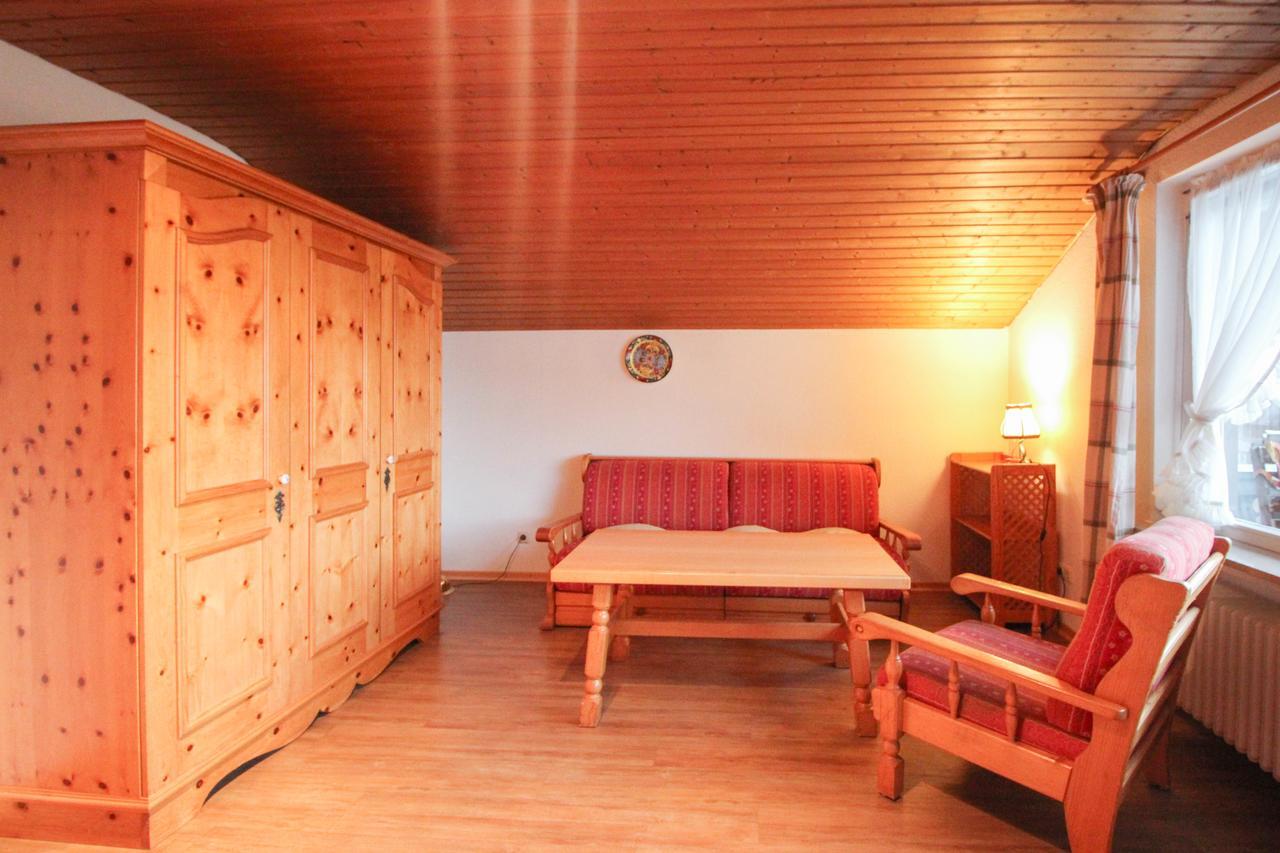 Apartments- Und Ferienhaus Anton Гармиш-Партенкирхен Екстериор снимка