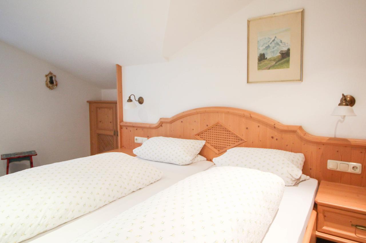 Apartments- Und Ferienhaus Anton Гармиш-Партенкирхен Екстериор снимка