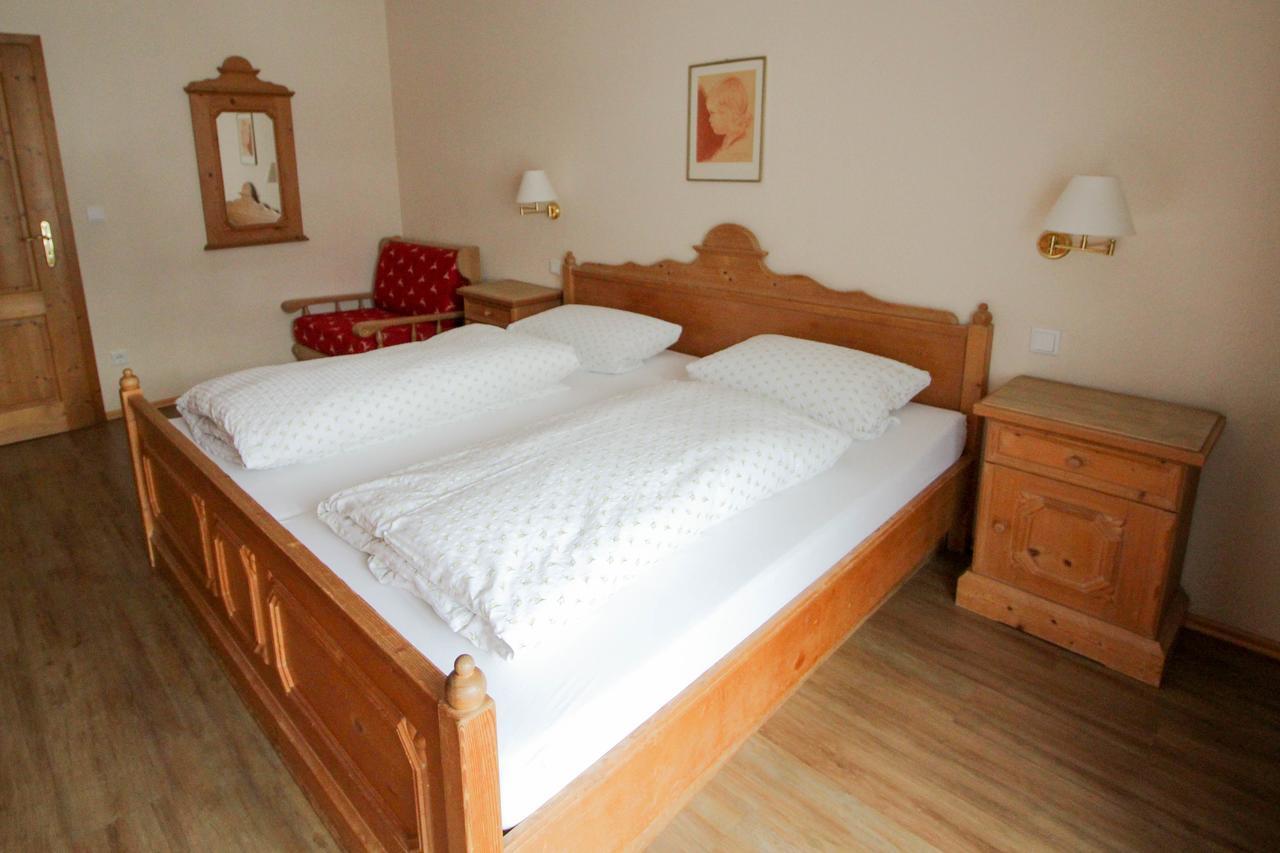 Apartments- Und Ferienhaus Anton Гармиш-Партенкирхен Екстериор снимка