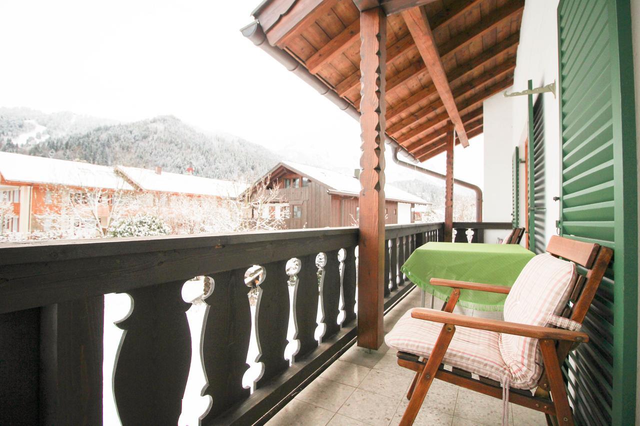 Apartments- Und Ferienhaus Anton Гармиш-Партенкирхен Екстериор снимка