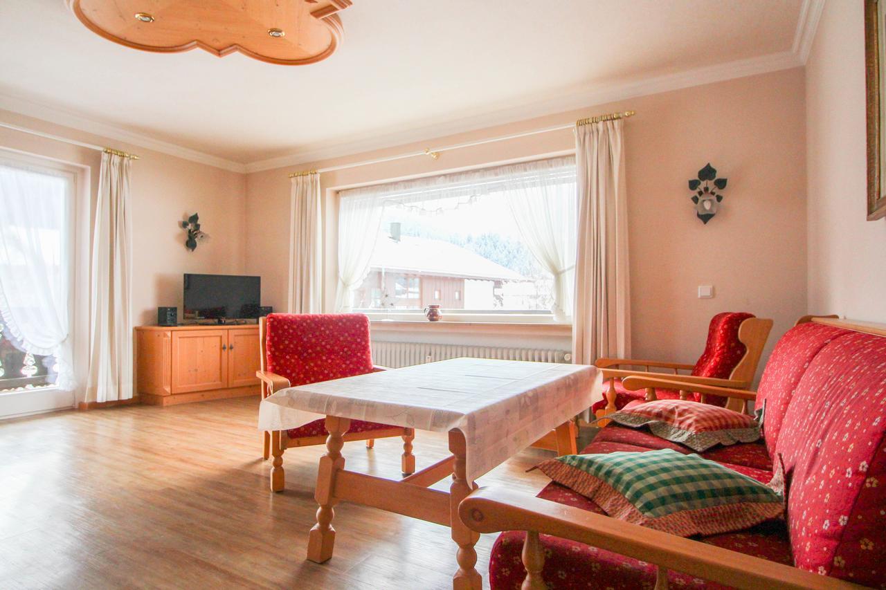 Apartments- Und Ferienhaus Anton Гармиш-Партенкирхен Екстериор снимка