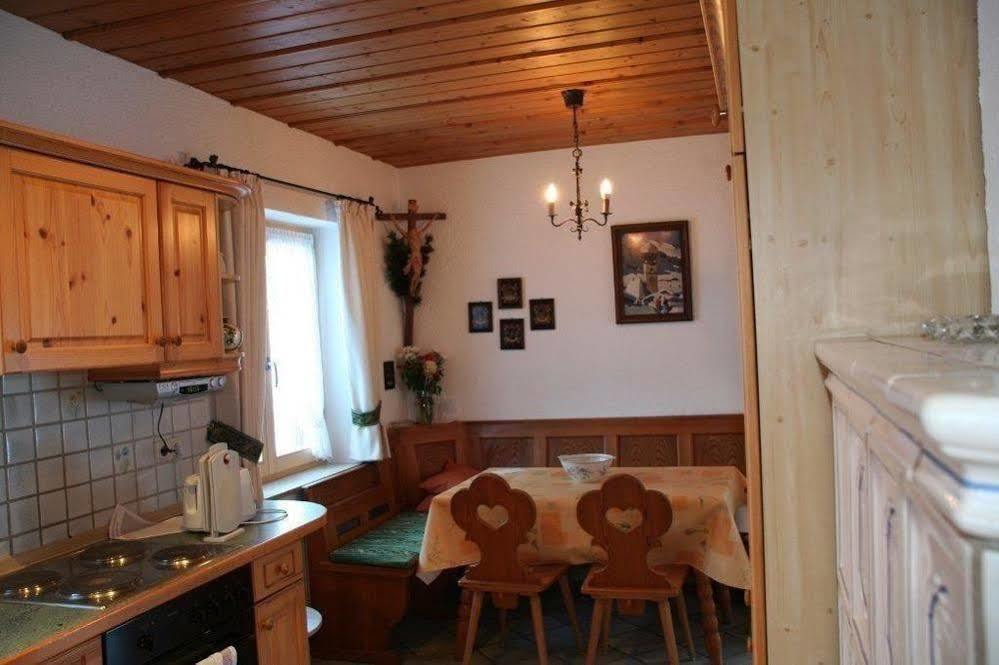 Apartments- Und Ferienhaus Anton Гармиш-Партенкирхен Екстериор снимка